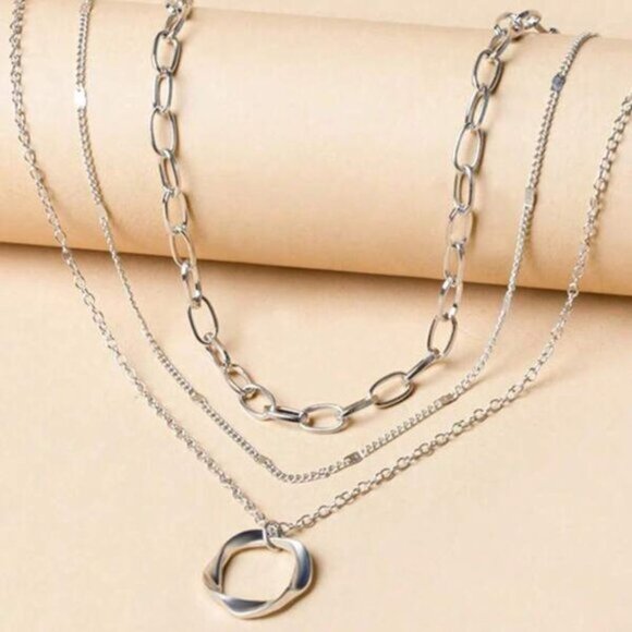 Sterling Silver 925 Layered Chain Necklace with Circle Pendant - Picture 4 of 4